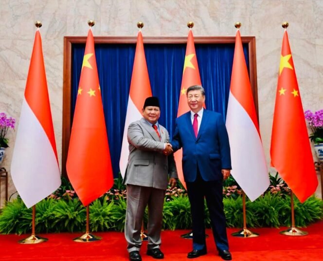 
					Presiden RI, Prabowo Subianto bersama Presiden Tiongkok, Xi Jinping (Foto: Setpres)
