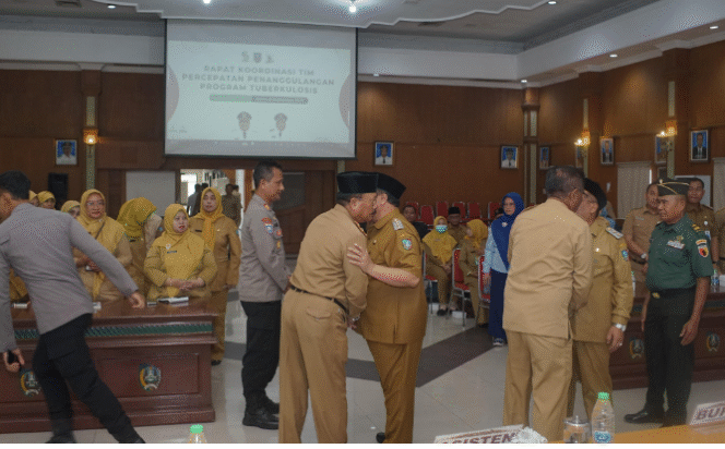 
					Pemerintah Kabupaten Jombang menyelenggarakan rapat koordinasi penanggulangan TBC, Senin 8 September 2025.  Foto: Diskominfo Pemkab Jombang 