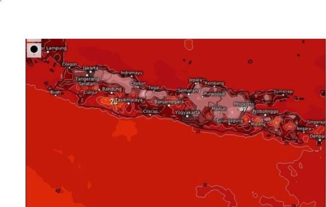 
					Citra satelit yang menunjukkan Pulau Jawa tampak memerah pada Oktober 2025 yang bertepatan dengan peralihan musim kemarau ke musim hujan.
© X/@Jateng_Twit