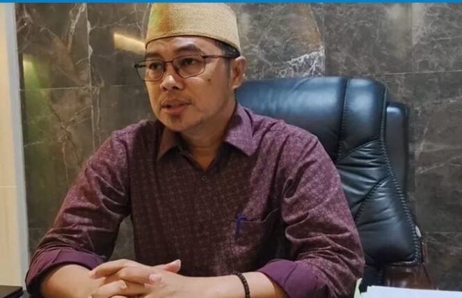 
					Ketua Dewan Perwakilan Rakyat Daerah (DPRD) Sidoarjo H Abdillah Nasih