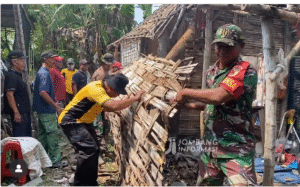 Gercep Kumpul Donasi dan Rehabilitasi Rumah tak Layak Huni Guru TK Yuliana di Johowinongan Mojoagung