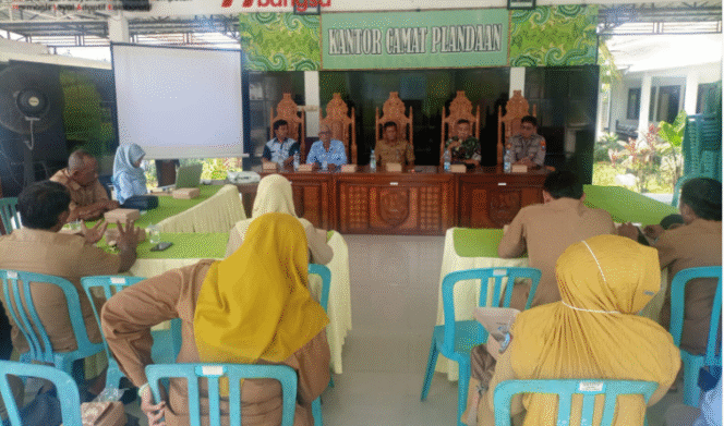 
					Lokakarya Mini penanganan stunting dan kesehatan masyarakat dilaksanakan di pendopo kecamatan Plandaan, Jombang, Selasa, 7 Oktober 2025. Foto: jombangkab.go.id