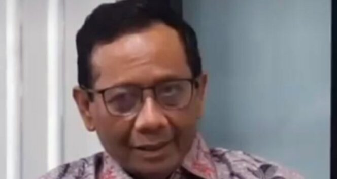 
					Mahfud MD, mantan Menko Polhukam melontarkan kritik pada Kejaksaan Agung yang belum mengeksekusi buronan Silfester Matutina. (Foto: Instagram prof.mahfud)