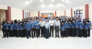 Coaching Manajemen Kepegawaian bertajuk “Ning Ita Sinar ASN” (Sesi Inspirasi dan Arahan ASN BerAKHLAK) di Kantor Kelurahan Jagalan, Senin (10/11/2025). Dok.Humas