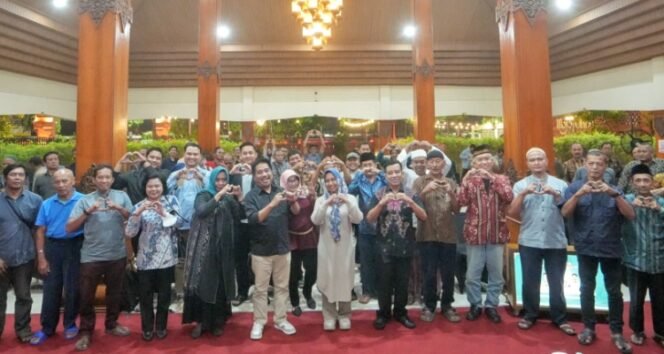 
					Sarasehan Pemantapan Etika dan Budaya Politik di Mojokerto. Foto. Dok.Humas