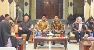 Bimtek tersebut digelar di Rumah Dinas Wakil Bupati Mojokerto, Desa Kenanten, Kecamatan Puri, pada Sabtu (15/11) malam. Dok.Diskominfo
