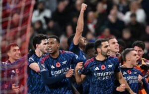 Arsenal masih memimpin