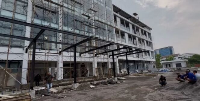 
					Proyek pembangunan FK ITS Dihentikan