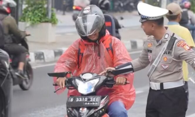 
					Korlantas Polri Gelar Operasi Zebra 2025, Fokus pada Tujuh Pelanggaran Utama