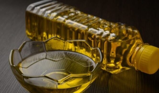 
					Harga Minyak Goreng Stabil Tinggi alias Mahal