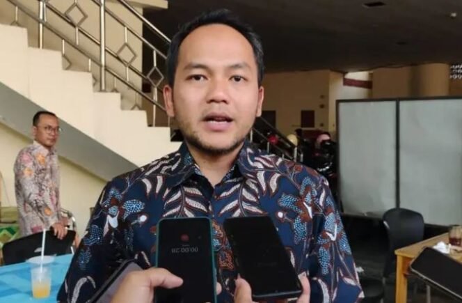 
					Walikota Solo Respati Ardi