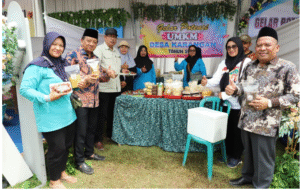 Wakil Bupati Jombang  KH Slamanudin yazid membuka acara Gelar Potensi Kecamatan Bareng, dilaksanakan di lapangan olahraha kecamatan, Sabut-Minggu 15-16 November 205. Foto: Diskominfo Pemkab Jombang
