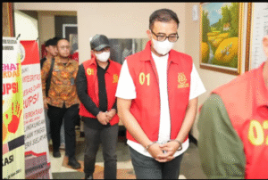 Kejaksaang Tinggi Sumetera Selatan menahan tujuh tersangka kasus pembobolan KUR Rp 12,79 miliar Bang Sumsel. Pelakunya analah mantan kepala cabang yang bersekongkol dengan anak buahnya. Foto: Istimewa