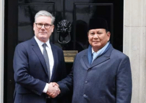 Presiden RI Prabowo Subianto bertemu Perdana Mentri Inggeris, Keir Starmer, mereka menandatangani kerja msamka maritim. RI pesan 1.000 unit armada kapal penangkap ikan senikai Rp 87,4 triliun. Foto: Ist