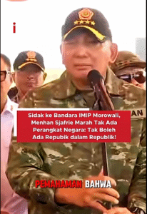 Menteri Pertahanan RI, Jenderal (purn) Sjafrie Sjamsudin menguak tabir kebocohan ketahanan dan pertahanan RI dari sudut keberadaan bandara swasta milik PT IMIP, Morowali. Hal itu diektahuai setelah TNI melakuikan latihan terjun payung, kamis 20 November 2025. Foto: Youtube@iNews TV