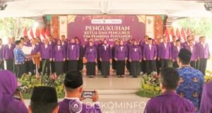 Tim Pembina Posyandu (TP Posyandu) Kabupaten Mojokerto baru dikukuhkan untuk masa bakti 2025-2030 oleh Bupati Mojokerto, Muhammad Albarra, Senin (1/12/2025). Dok.Diskominfo