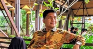 Menyoroti kontroversi Bupati Aceh Selatan, Mirwan MS yang pergi ke luar negeri di tengah bencana yang melanda wilayahnya. (Instagram.com/@h.mirwan_ms_official)