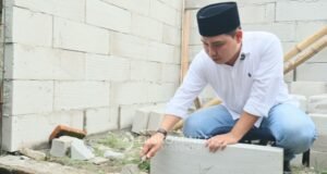 Bedah Rumah Warga Prasejahtera di Desa Mlirip dan Penompo Kecamatan Jetis. Dok.Diskominfo