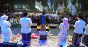 Dzikir Akbar bersama Gus Iqdam di Taman Bahari Mojopahit. Dok.Humas
