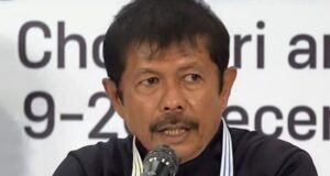 Pelatih timnas U-22 Indonesia, Indra Sjafri sebut pemain tak lakukan strategi dengan baik saat hadapi Filipina di SEA Games 2025. (ig@vivagoal)