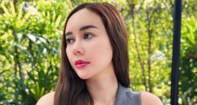 
					Aura Kasih Merasa Risih dengan Pemberitaan Miring. ig@aurakasih