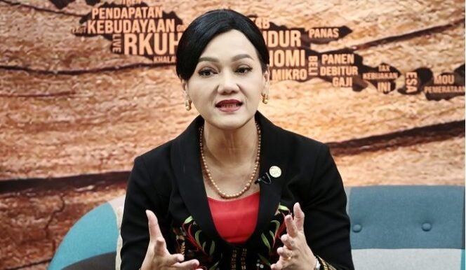 
					Kepala Eksekutif Pengawas Perilaku Pelaku Usaha Jasa Keuangan, Edukasi, dan Pelindungan Konsumen OJK