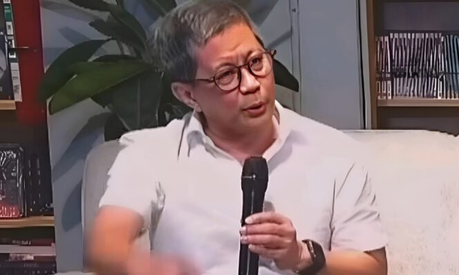 
					Rocky Gerung Menjawab Tudingan Sok Pintar, Itu Menguji Ide dan Menyorot Gibran