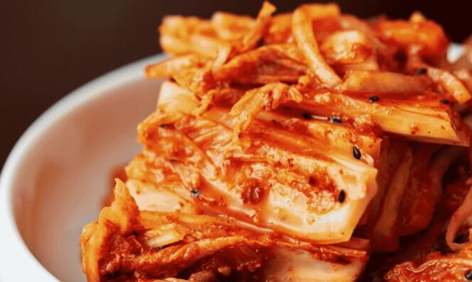 
					Kimchi Tak Cuma Enak, tapi Jadi Pengatur Imun Cerdas.