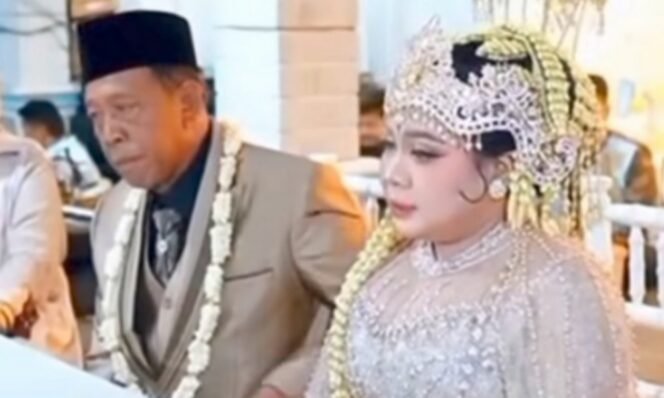 
					Kakek Tarman Mahar Rp3 M Kembali Viral, Kali Ini Kontenya Asli dan Belum Berakhir