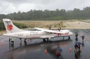 Pesawat jenis Wings Air ATR tiba di Bandara Siboru Fakfak Papua Barat, Kamis (18/7/2024) (Foto: Dokumentasi RRI/Nico Afloubun)