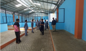 Komisi B DPRD Jombang melakukan peninjauan langsung ke pasar Ploso, setelah selesai rehabilitasi. Rabu 24 Desember 2025. Dewan ingin pastikan jangan muncul persoalan pembagian lapak. Foto: swarajombang.com/ elok apriyanto