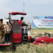 Pemerintah semula memberikan alat panen modern berupa combine harvester MAXXII Bimo 110 kepada gabungan kelompok tani (Gapoktan) Desa Sumbersari, Megaluh, Jombang. Namun sekarang alat tersenbut menghilang, didi=uga dijual oleh kades setempat kepada seorang warga dusun Panceng desa setempat. Foto: Ilustrasi/ elok apriyanto
