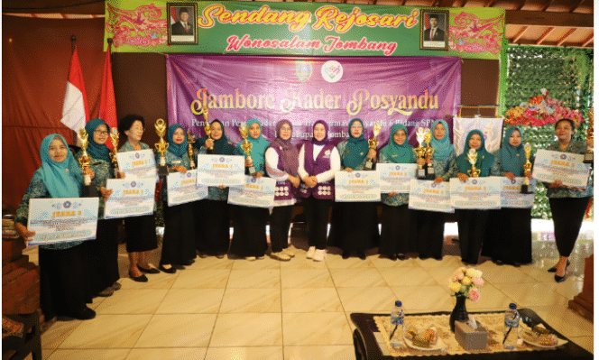 
					Mereka adalah kader andalan Posyandu di Jombang, peraih penghargaan pada acara Jambore Posyandu Jombang, Selasa, 2 Desember 2025. Foto: Jombangkab.go.id