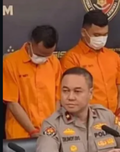 Polda Metro Jaya tetapkan enam anggota Pelayan Masyarakat (Yanma0 mabes Polri sebagai tersangka kasus tewasnya dua matel di parkiran Jl. Kalibata, Jakarta. Disebabkan salah satu oknum gunakan motor sitaan yang diincar oleh dua anggota Debt Collector. Foto: Instagram@medsosozone