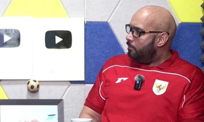 
					
Pengamat sepakbola Binder Singh. Foto.ig@bindersingh
