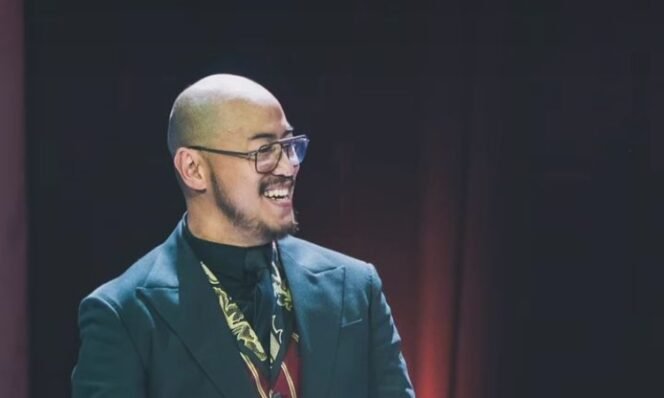 
					Komika Pandji Pragiwaksono jadi sorotan usai materi stand up comedy bertajuk Mens Rea. Foto:ig@Pandji Pragiwaksono 