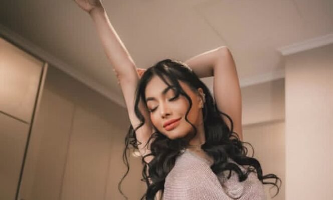 
					Denada Elizabeth Anggia Ayu Tambunan digugat seorang pemuda asal Banyuwangi. Foto: ig@denadaindonesia 