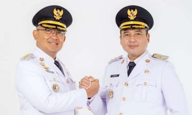 
					Walikota Bandung, Muhammad Farhan dan Wakil Walikota Bandung, Erwin (Laman Resmi Pemprov Jabar)