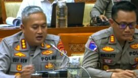 Kapolres Sleman, Edy Setyanto yang dicecar anggota Komisi III DPR soal kasus suami lawan penjambret berujung tersangka. (YouTube.com / TVR Parlemen)