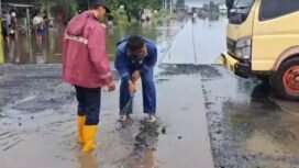 Rel terendam banjir