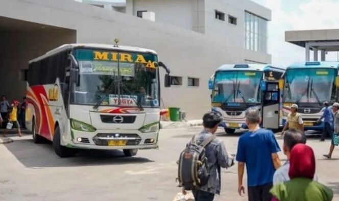 
					Diskon Transportasi Libur Lebaran 2026 Disiapkan Pemerintah