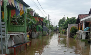 Cuaca ekstrem tahun 2025 berulang pada tahun 2025. Kepala BPD Pemkab Jombang , agar warga tetap waspada menghadapi musim oenghujan saat ini. Tahun 2025, tercatata 61 kali banjir di Jombang. Foto: swarajombang.com/ elok apriyanto