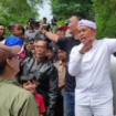 Gunernur Jawa Barat, Dedi Mulyadi mulai merambah program penghijaun di kawasan Taman nasional Gunung Ciremai. Program melibatkan warga setempat, direkrut sebagai tenaga penghijauan mendapat insentif Rp 2/ bulan, sertea modal ternah 4 ekor domba. Foto: Tiktok@dedimulyadioffoicial