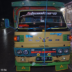 Diduga kurang hati-hati dalam mengendarai morot, seorang ibu rumah tangga warga Karangpakir Kabuh, Jombang manabrak sebuah truk yang sedang parkir di tepi jalan. Akibta kecelakaan itu pengendara motor meninggal dunia, Jumat malam sekitar pukul 19.30 lebih, 9 Januarii 2026. Foto: swarajombang.com,/ elak apriyanto