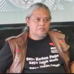 Heru Satriyo, Maki Koordinator Jatim mengiriti keras sikap wakil walikota Surabaya, Armuji yang telah menandatangani perdamaian dan minta maaf kepada ormas Madas, yang terkait kasus pemgbongkaran dan pengisuran nenek Elina Widjajanti. Foto: petisi.co