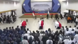 Menteri KKP, Sakti Wahyu Trenggono ambruk, saat upacara penerima tiga jenazah ASN KKP korban ATR, Minggu 25 Januari 2026. Saat Trenngono masih dirawat di RSCM, disebut kecapaian setelah mengikuti perjalanan Presiden ke Eropa. Foto: ist