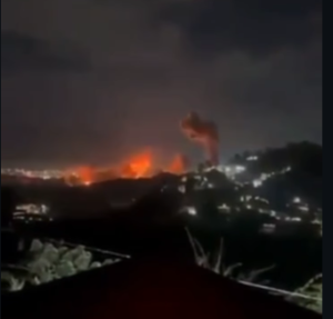 Warga penghuni ibu kota Venezuela, Caracas panik, akibat terjadi delapan kasi leadakan besar, pada pukul 02.00 watu setempat (13.00 WIB), Sabtu 3 Januari 2026. Foto: Instagram@hitamputih.01