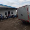 Siswa dan sekolah menolak paket makanan dari SPPG Miftahul Ulum, karena ada makanan yang basi. Kepala dapur mengakui terjadi kesalahan, dan melakukan penarikan semua paket MBG, di wilayah Kesamben Jombang. Foto: swarajombang.com/ elok apriyanto