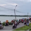 Banjir yang merendam puluhan hetar di wilayah Ngusikan, Jombang, berubah menjado lokasi wisata dadagan di wilayah Ngusikan. Foto: swarajombang.com/ elok apriyanto