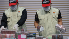 Plt Deputi Penindakan KPK Asep Guntur Rahayu memberikan keterangan dalam acara konferensi pers, di KPK, Selasa, 20 Januari 2026, tentang OTT di Pati. Foto: sinpo